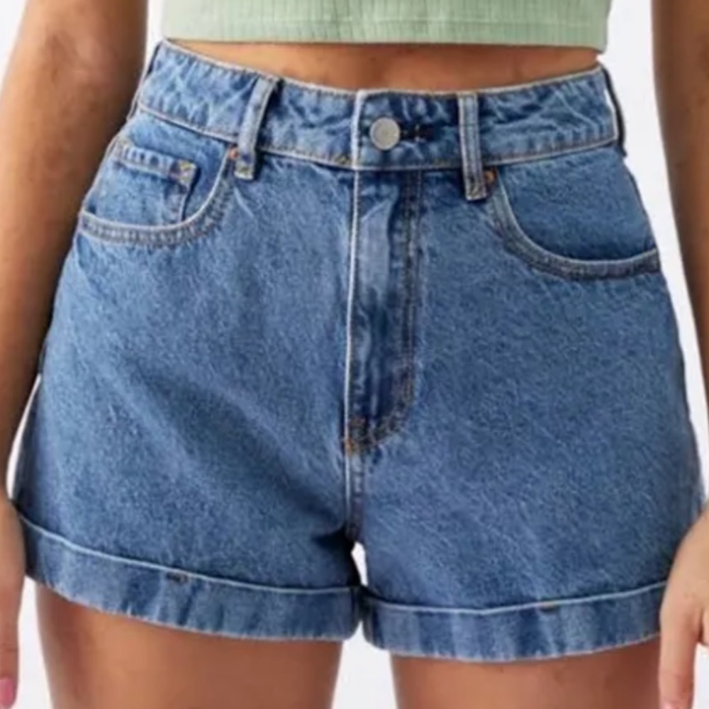 Pacsun mom shorts, high waisted, size 25